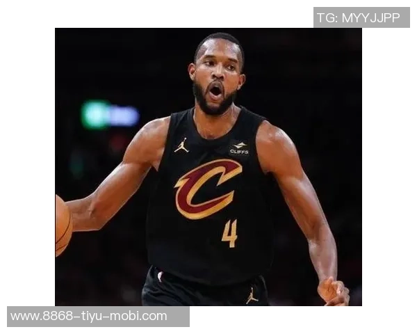 莫布里表现出色12投7中收获17分10篮板5助攻2盖帽助球队稳定胜利 莫布里表现出色12投7中收获17分10篮板5助攻2盖帽助球队稳定胜利